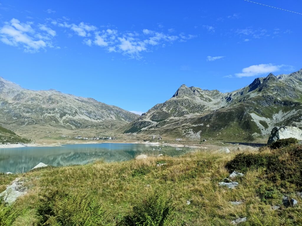 Montespluga lake